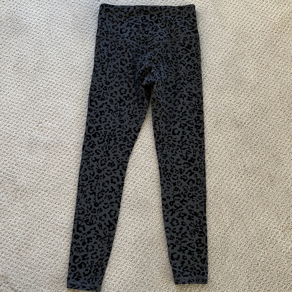 Athleta Elation Ultra High Rise Tight Black Animal Print Leggings buttery soft - Picture 7 of 9